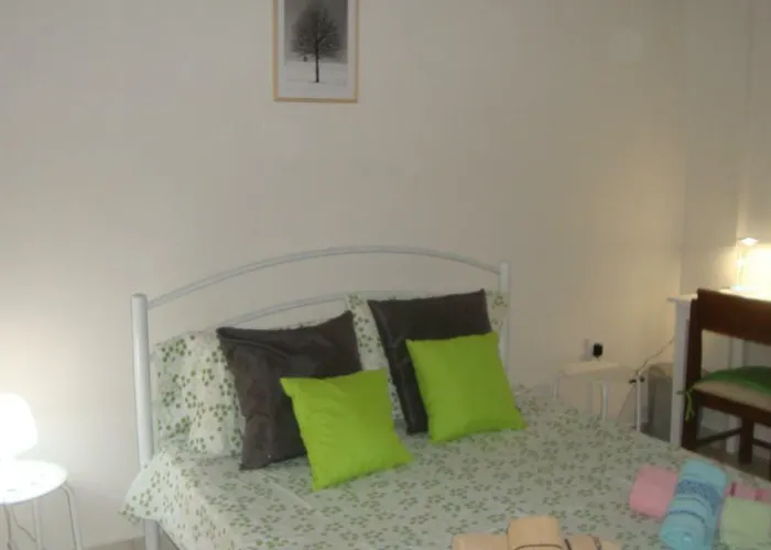 Istos Apartment 4